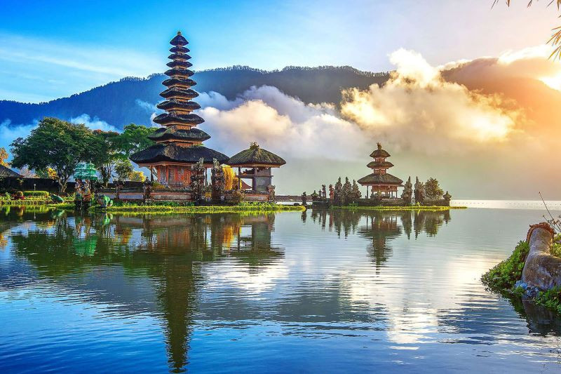 Đền nước Ulun Danu